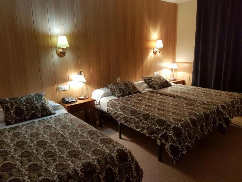 Hotel Comapedrosa 2*